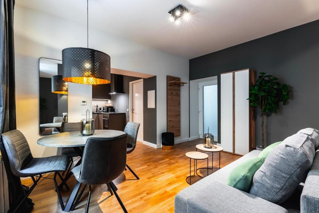 Authentic Apartment Next To Schwedenplatz ウィーン エクステリア 写真