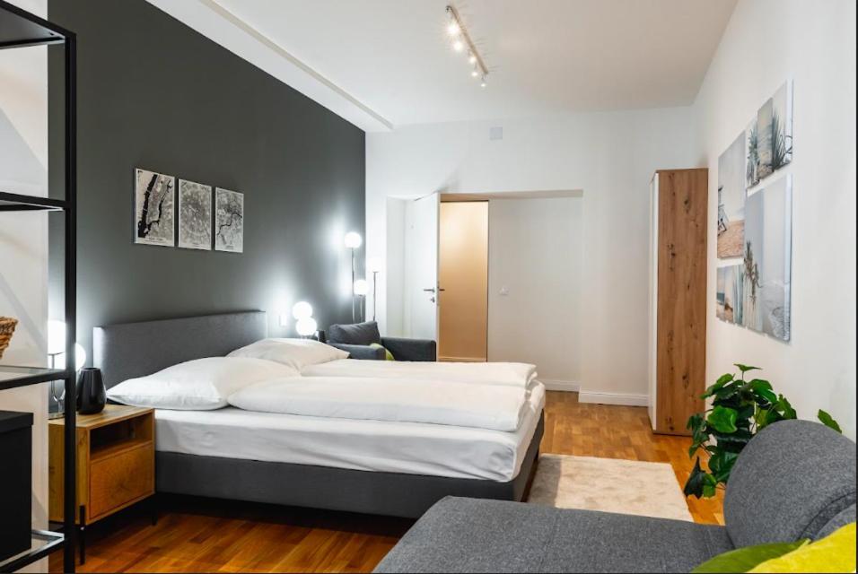 Authentic Apartment Next To Schwedenplatz ウィーン エクステリア 写真